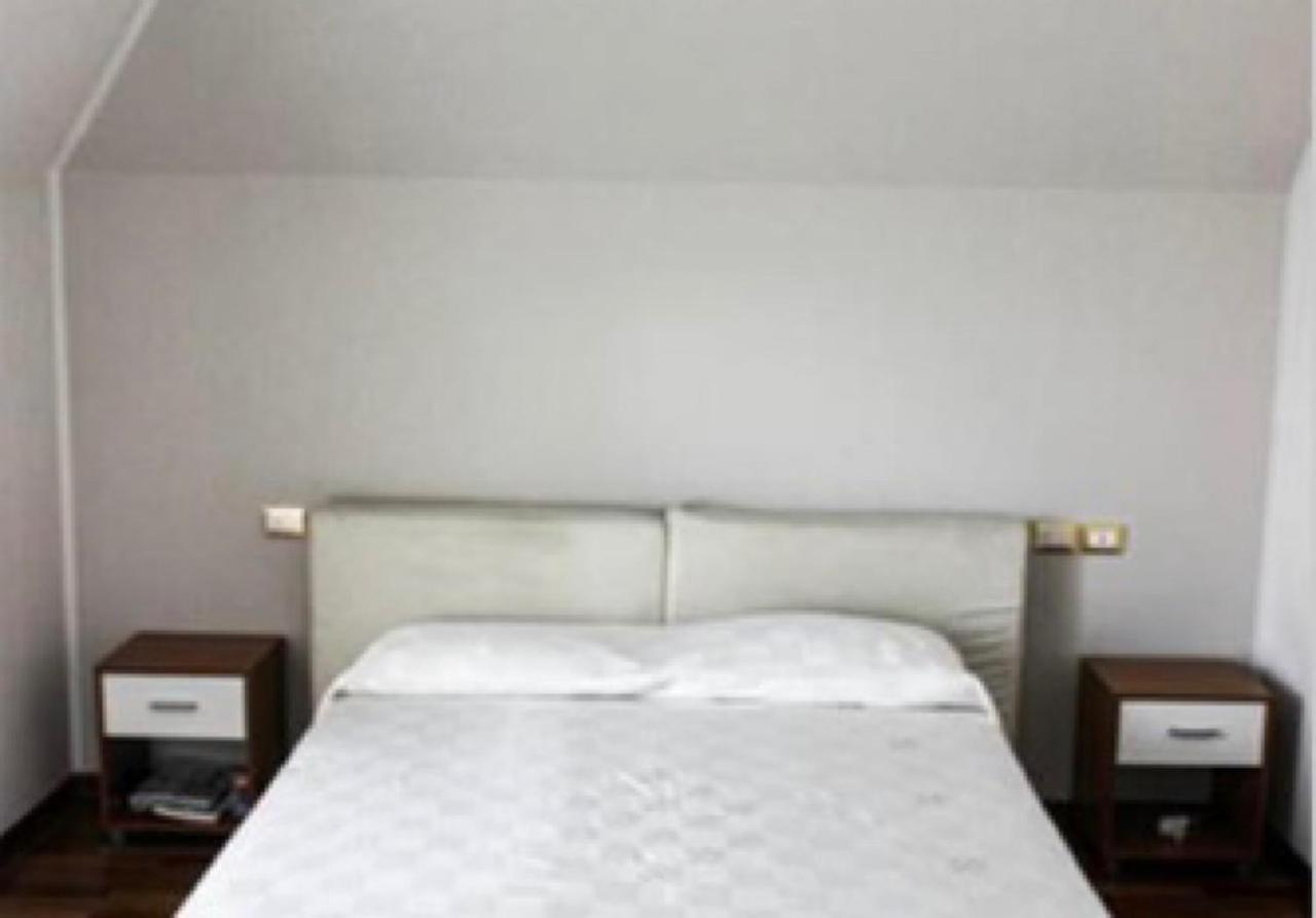 La Magnolia Apartments II Rose Desenzano del Garda Extérieur photo